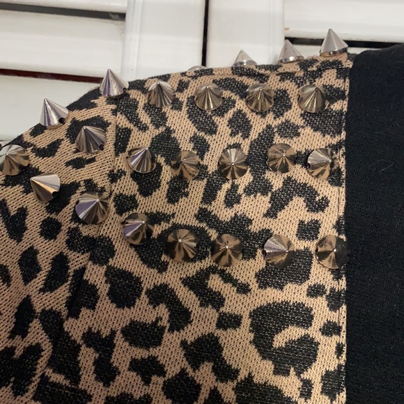 Leopard Cardigan with spikes - Picture 2 of 4